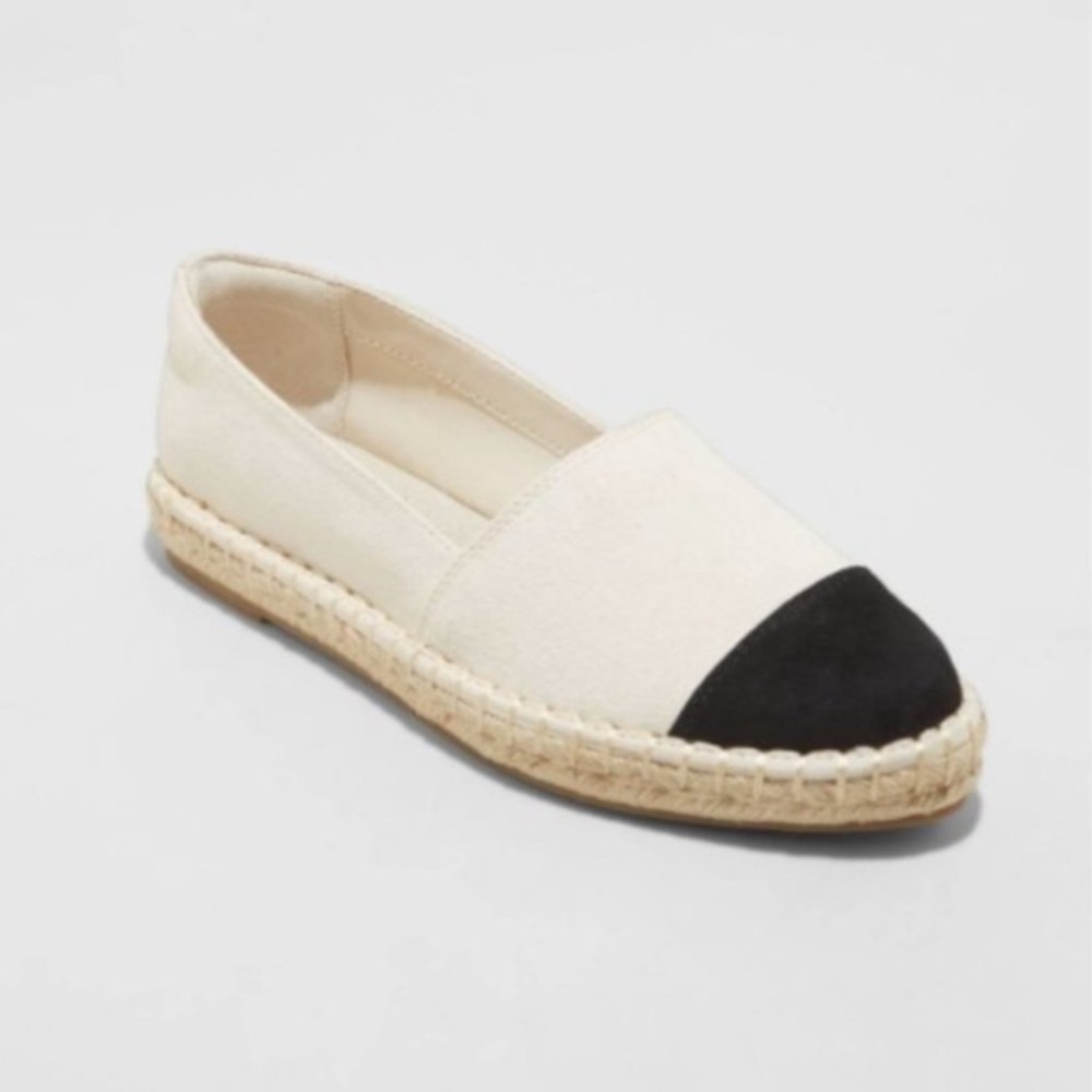 Espadrille flats